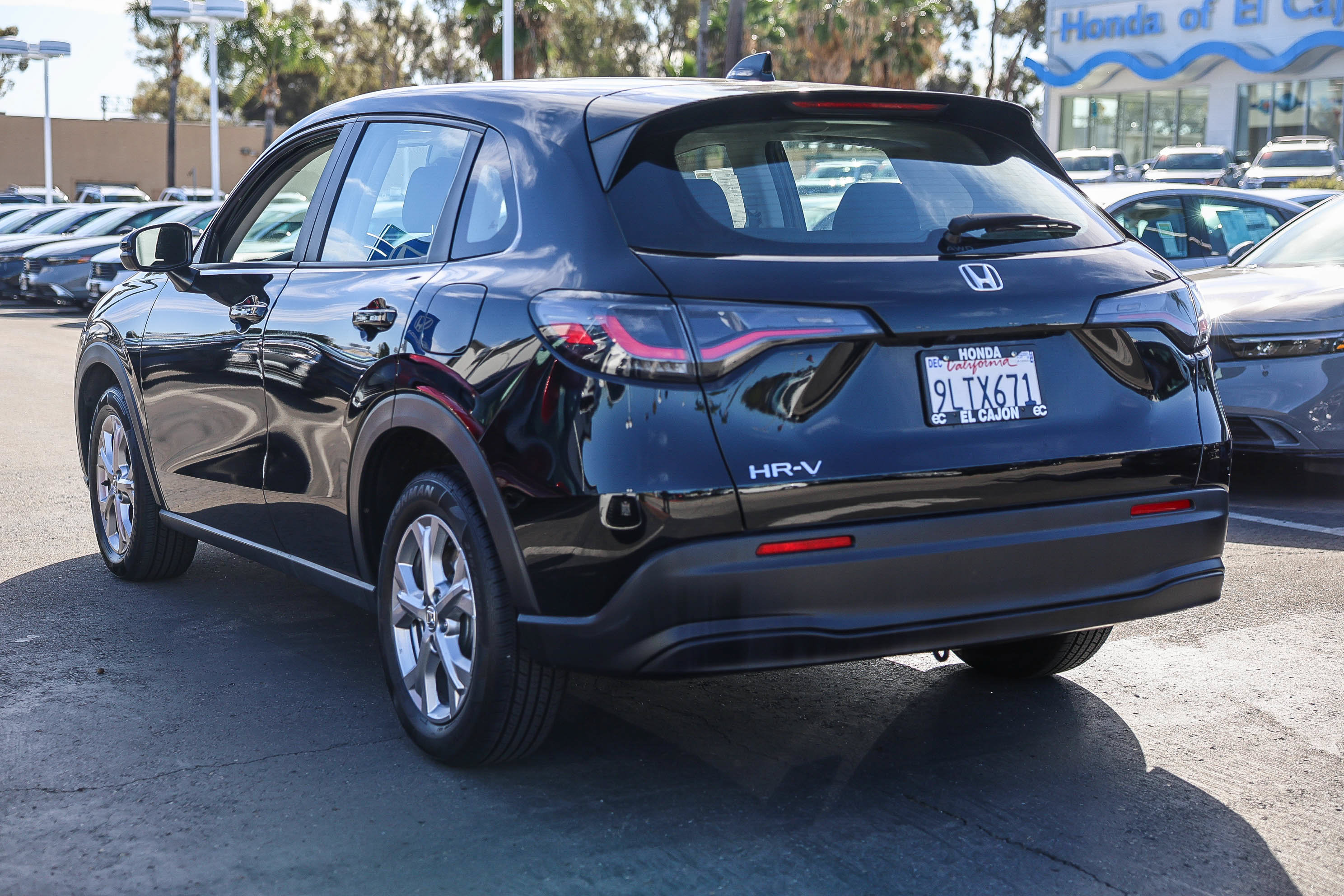 Certified 2025 Honda HR-V LX image 21