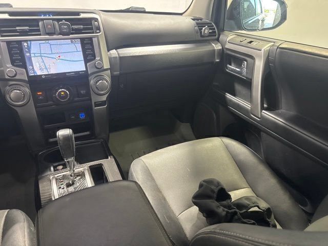 Used 2020 Toyota 4Runner SR5 Premium w/ Moonroof Package RWD image 20