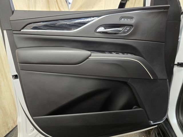 Used 2021 Cadillac Escalade Sport w/ Driver Assist Tech Package image 13
