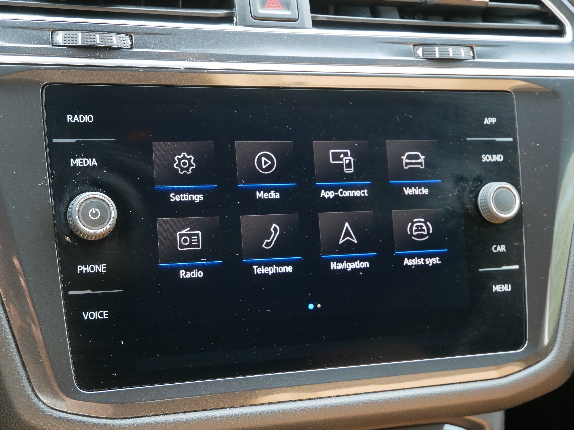 Certified 2023 Volkswagen Tiguan SE R-Line AWD/4WD image 22