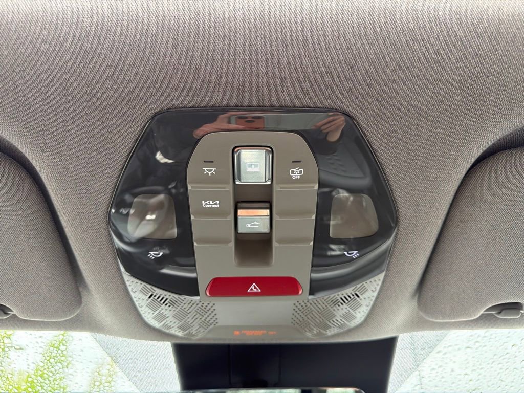 Used 2024 Kia EV9 Wind AWD/4WD image 31