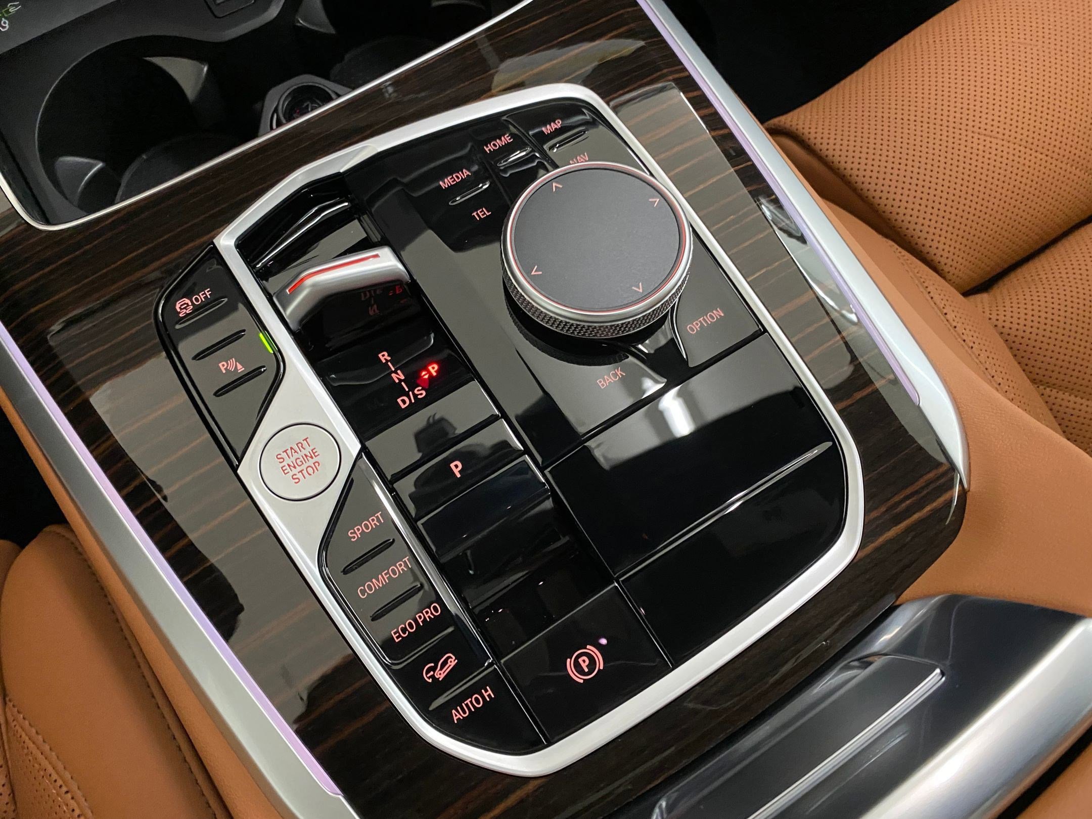 Used 2026 BMW X5 xDrive40i w/ Climate Comfort Package image 18