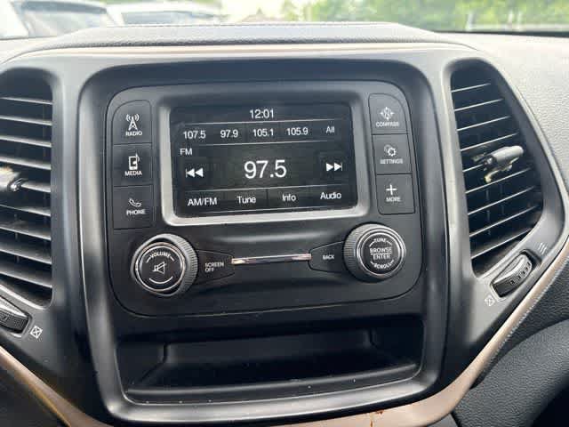 Used 2015 Jeep Cherokee Sport AWD/4WD image 15