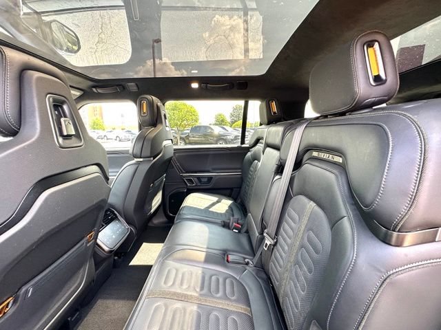 Used 2024 Rivian R1S Adventure AWD/4WD image 25