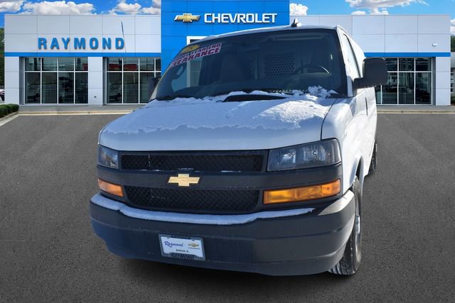 New 2025 Chevrolet Express 3500 Extended w/ Driver Convenience Package image 8