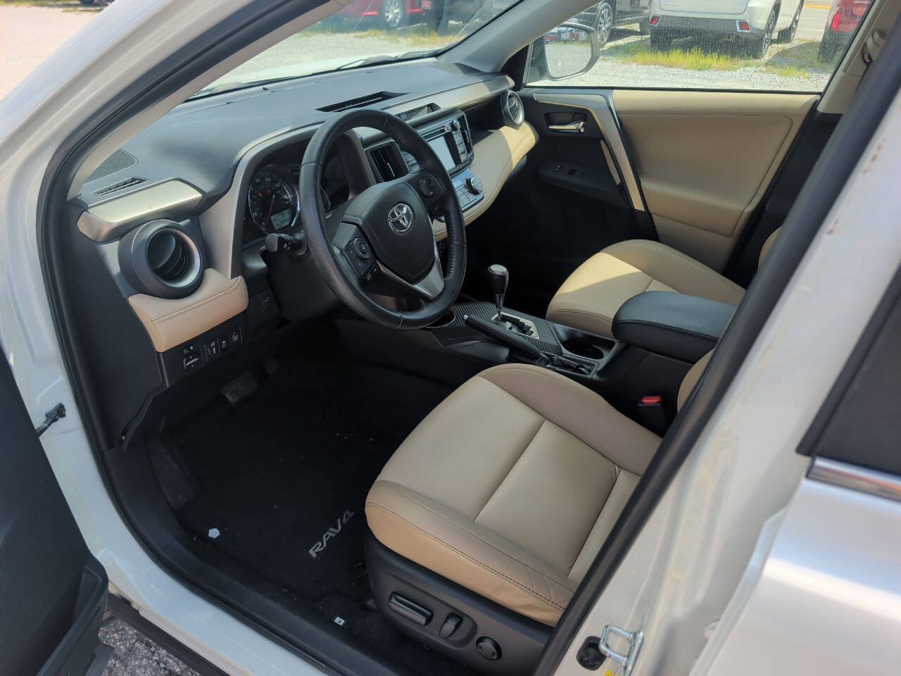 Used 2013 Toyota RAV4 Limited FWD image 14