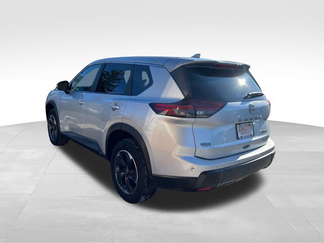 Used 2024 Nissan Rogue SV image 7