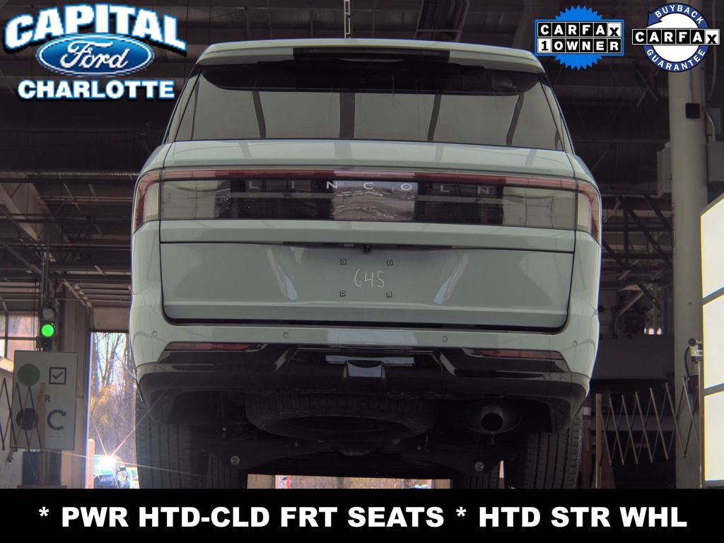 Used 2025 Lincoln Navigator L Reserve AWD/4WD image 7
