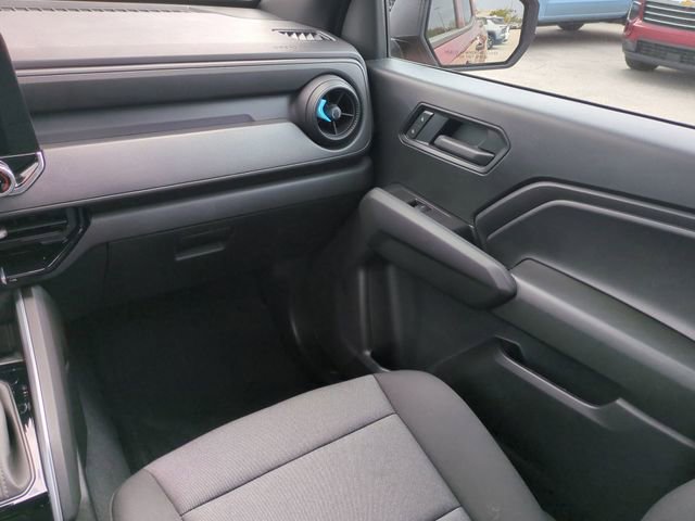 Certified 2025 Chevrolet Colorado W/T w/ Advanced Trailering Package image 18