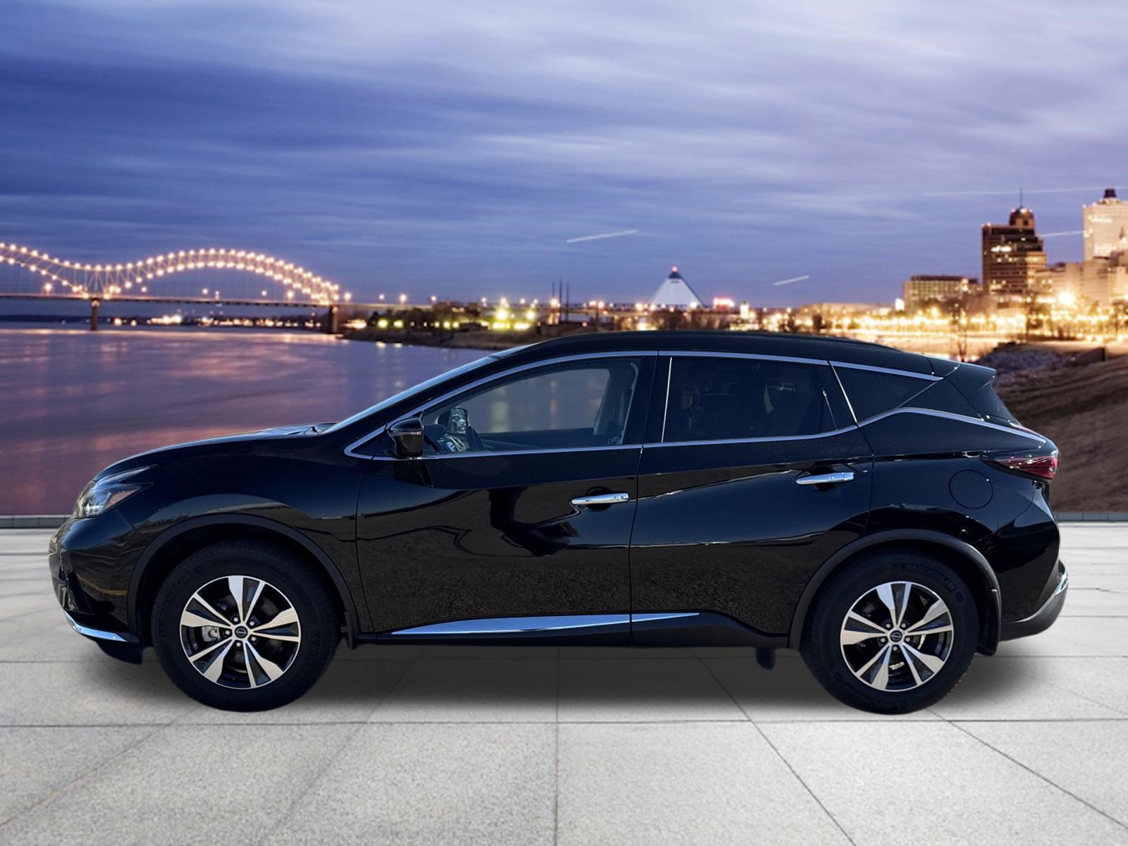 Used 2024 Nissan Murano SV image 2