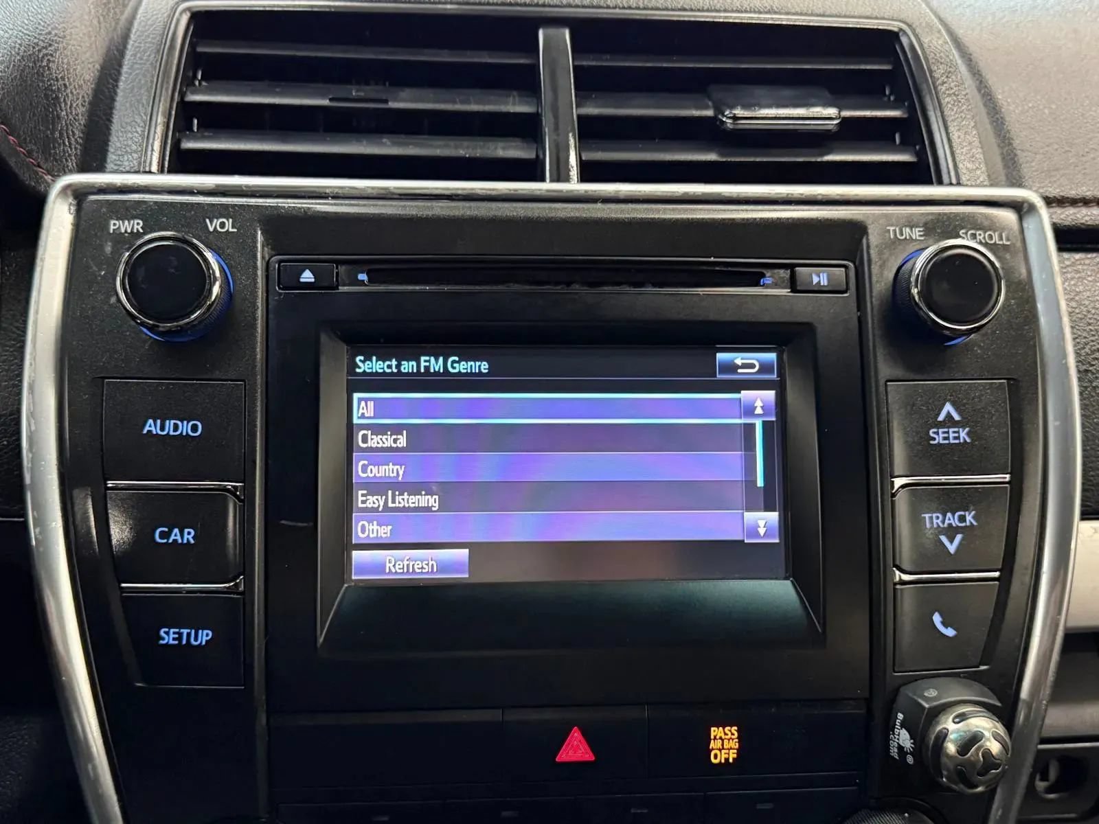 Used 2017 Toyota Camry SE FWD image 15