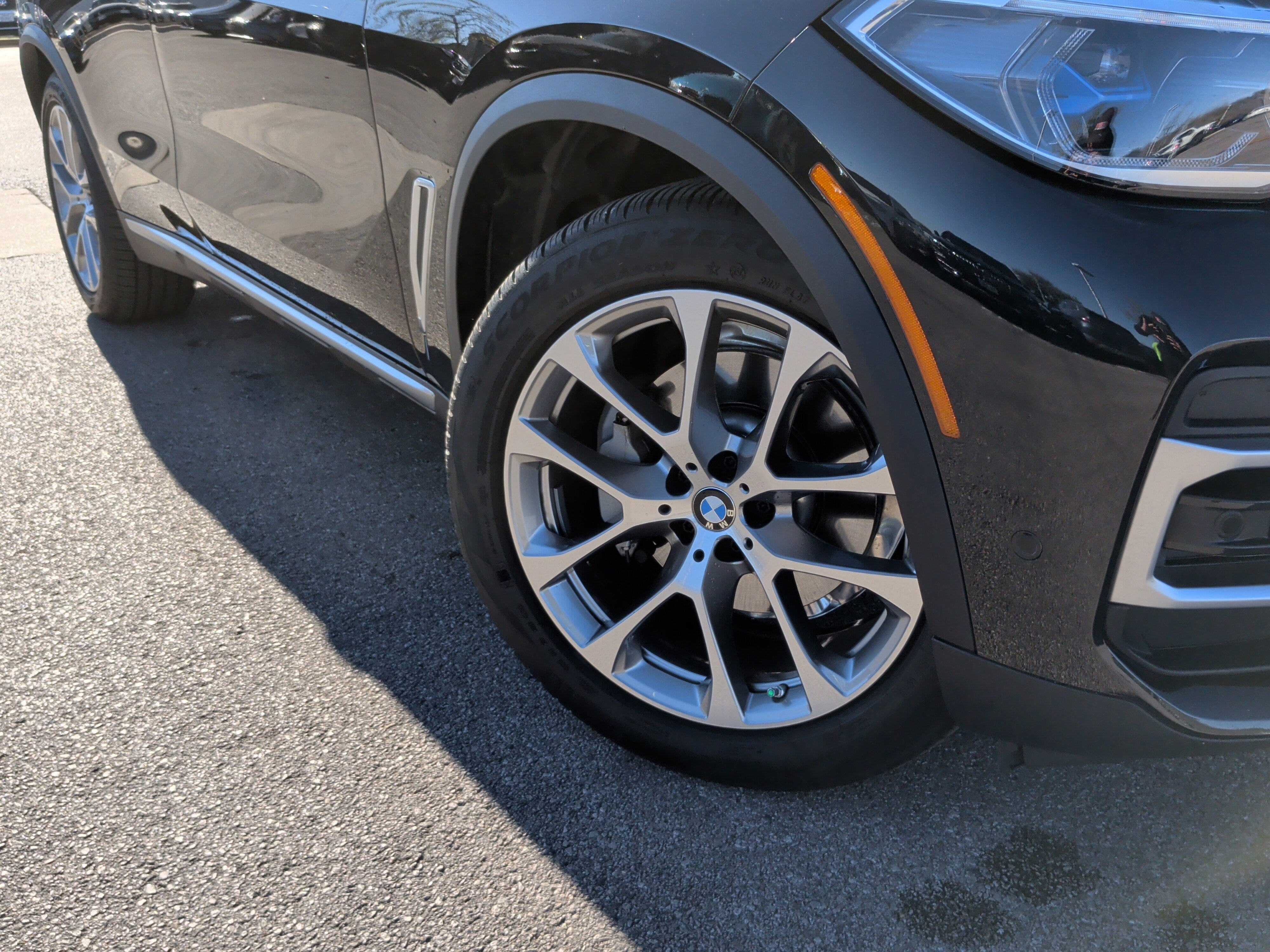 Certified 2022 BMW X5 xDrive40i w/ Executive Package video 3