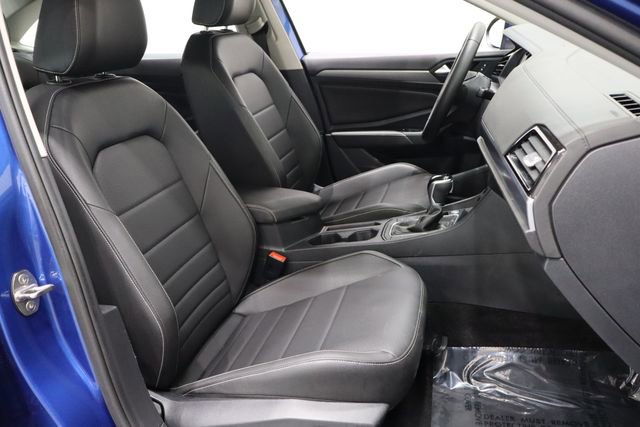 Used 2024 Volkswagen Jetta SE image 12