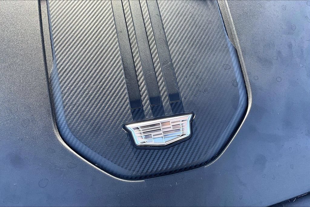 Used 2024 Cadillac Lyriq Luxury AWD/4WD image 34