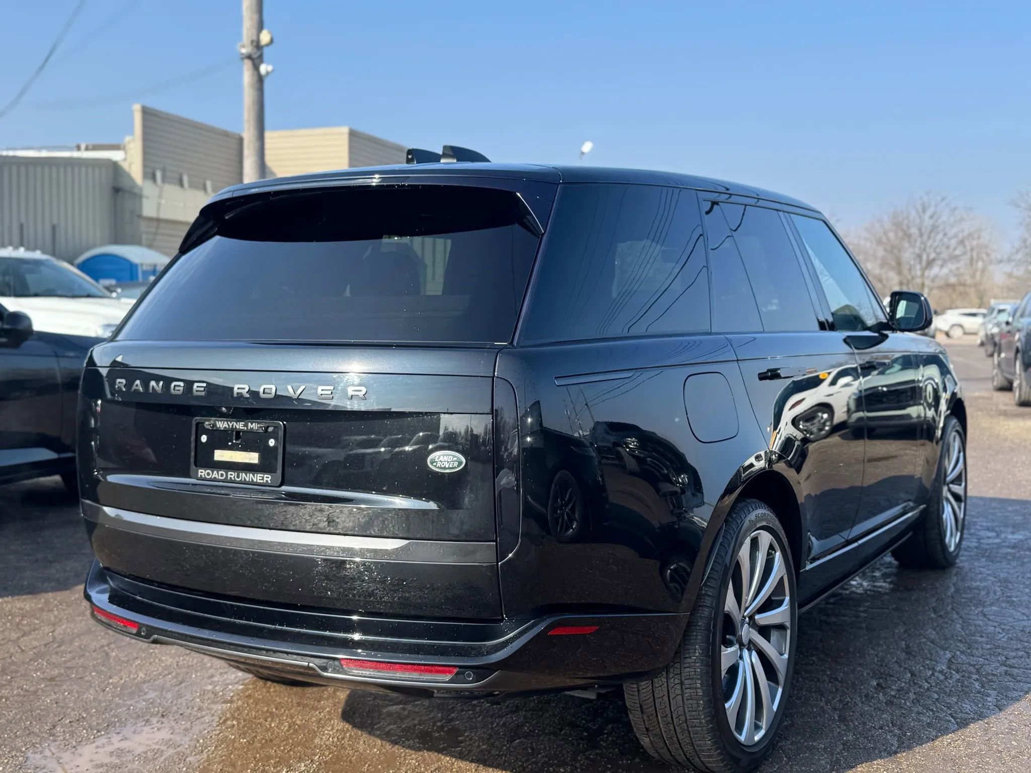 Used 2023 Land Rover Range Rover SE image 5