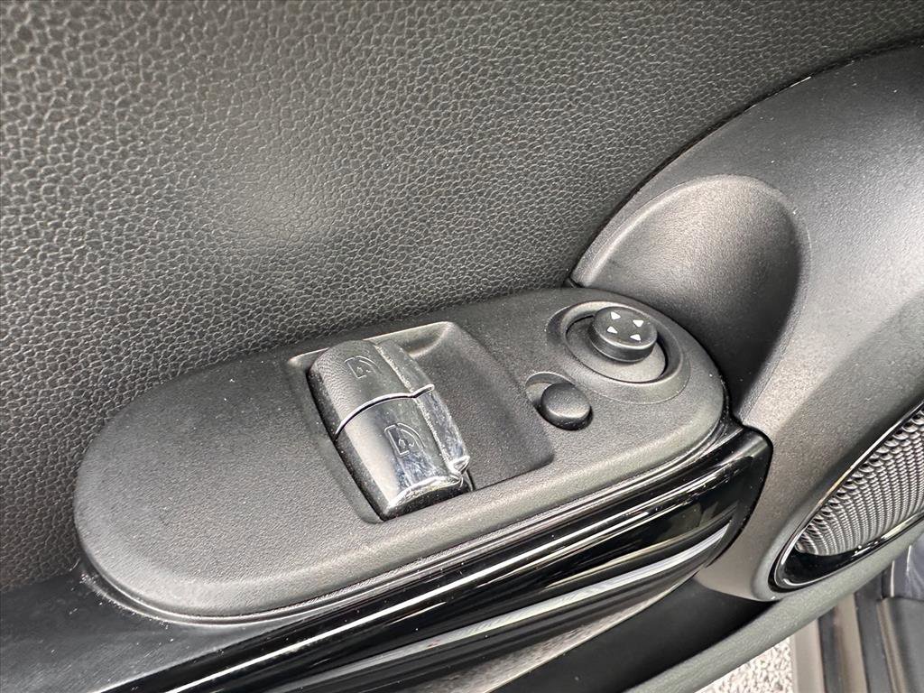 Used 2020 MINI Cooper S image 14