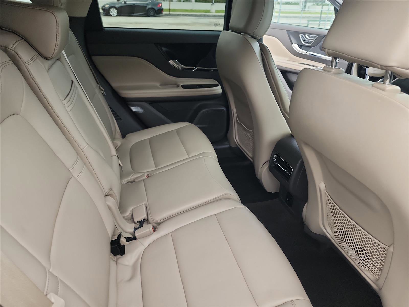 Used 2023 Lincoln Corsair FWD w/ Towing Package image 21