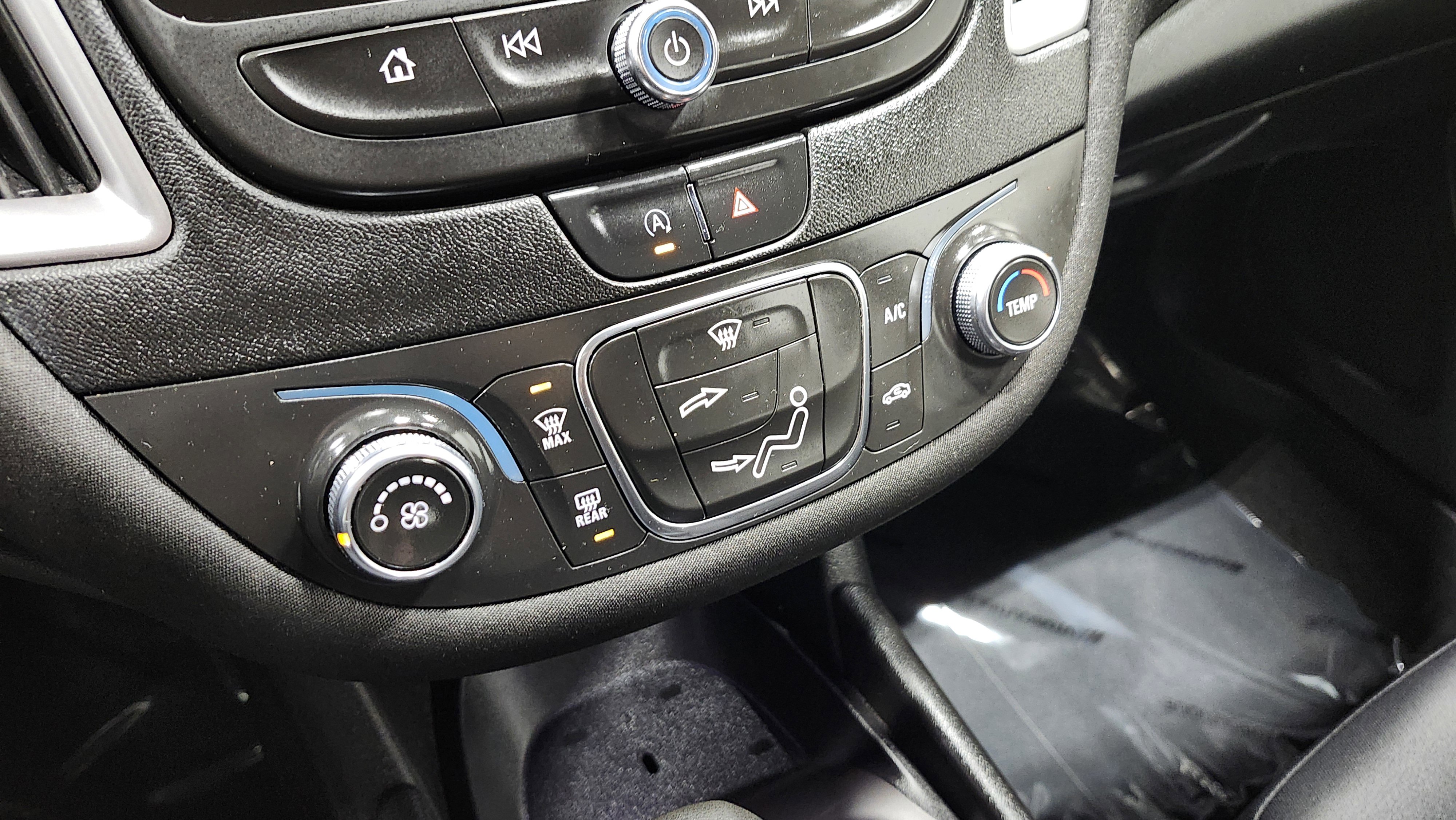 Used 2021 Chevrolet Malibu LS image 28