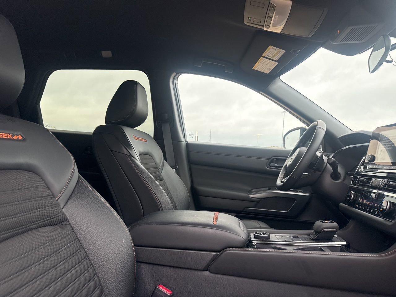 Certified 2025 Nissan Pathfinder Rock Creek image 28