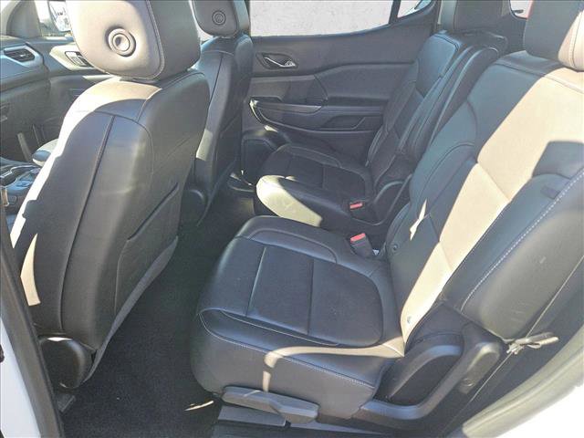 Used 2023 GMC Acadia SLT image 16