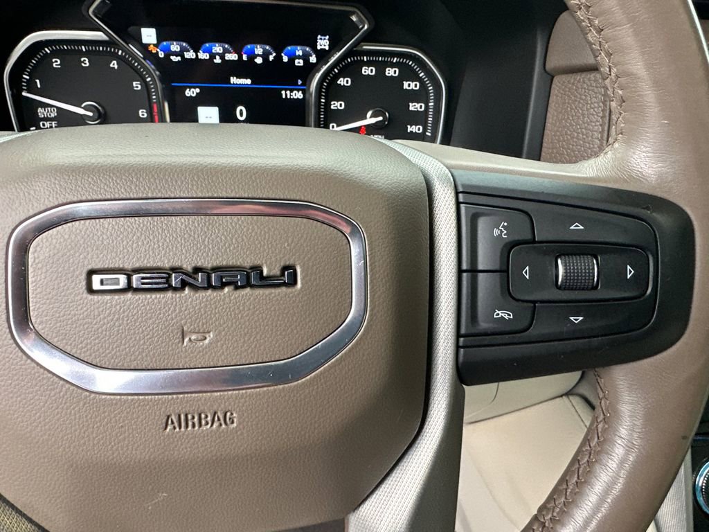 Used 2021 GMC Yukon Denali w/ Denali Ultimate Package AWD/4WD image 28