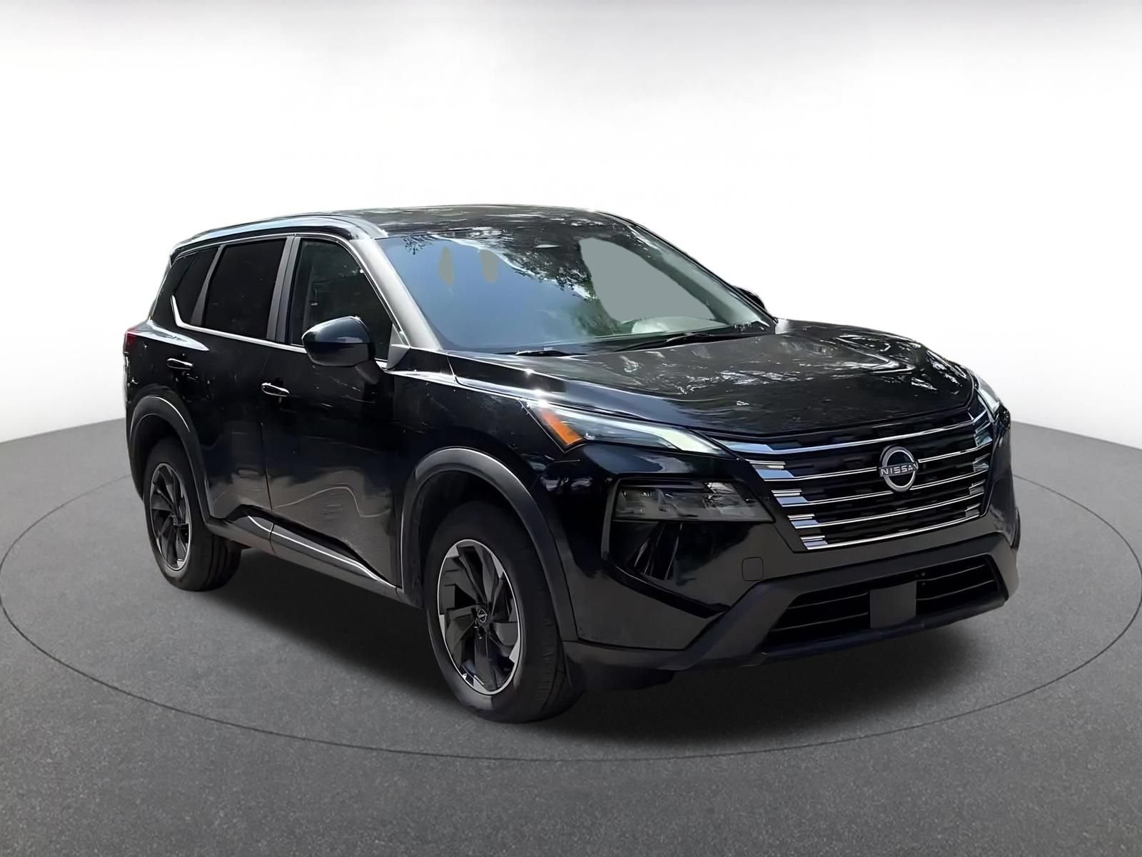 Used 2025 Nissan Rogue SV FWD image 3