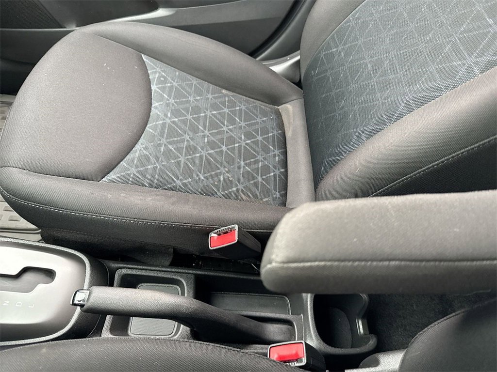 Used 2022 Chevrolet Spark LT image 21