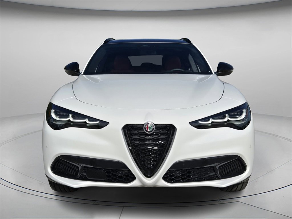 New 2026 Alfa Romeo Stelvio Sprint w/ Convenience Package image 3