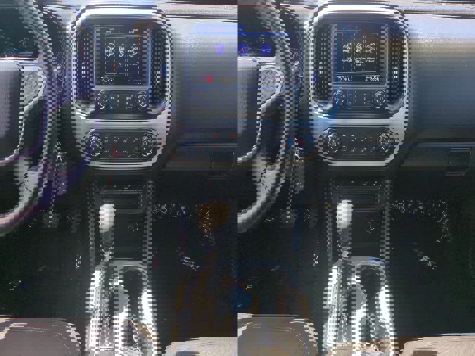 Used 2022 Chevrolet Colorado LT w/ Redline Special Edition image 11