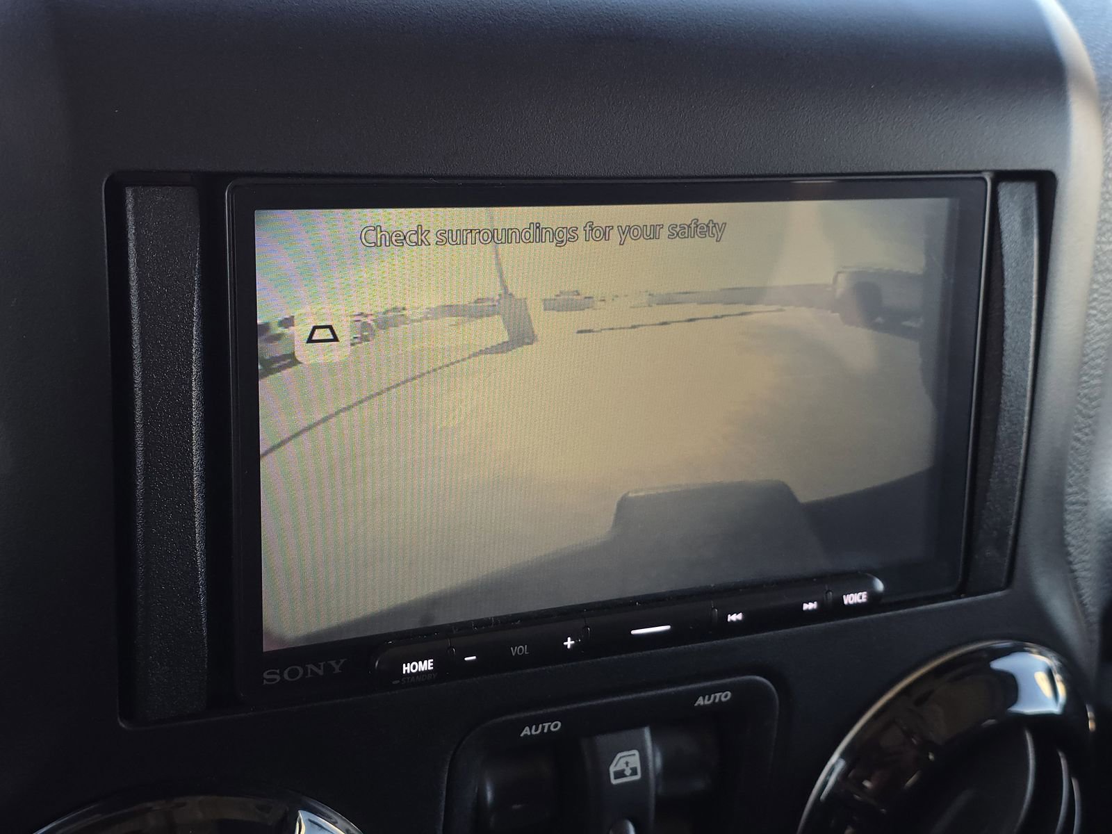 Used 2017 Jeep Wrangler Unlimited Sahara w/ Max Tow Package image 25