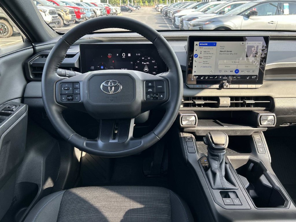 Used 2026 Toyota RAV4 SE w/ Convenience Package AWD/4WD image 20