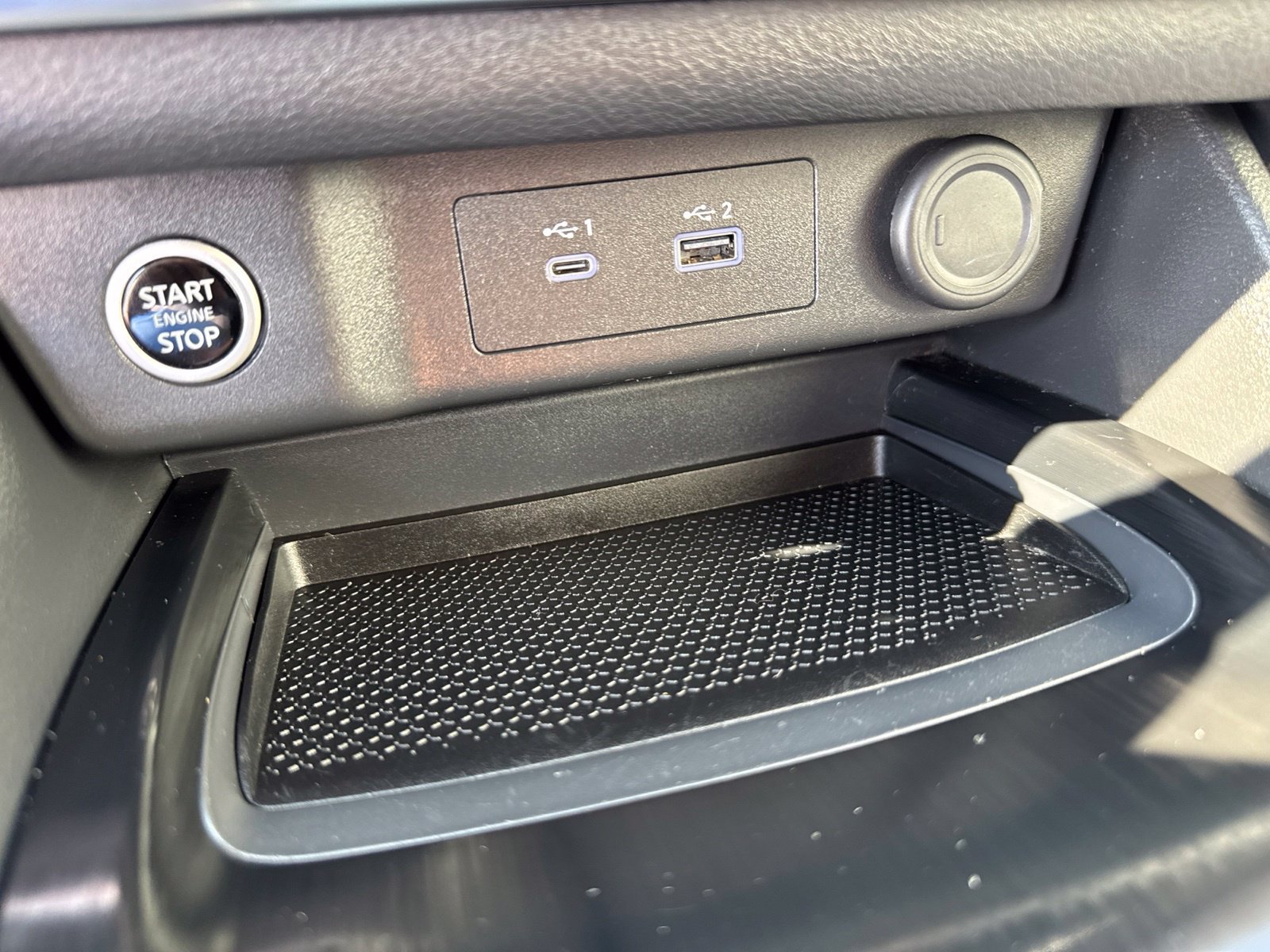 Used 2023 Nissan Rogue SV FWD image 24