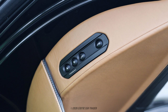 Used 2013 McLaren MP4-12C Spider image 33