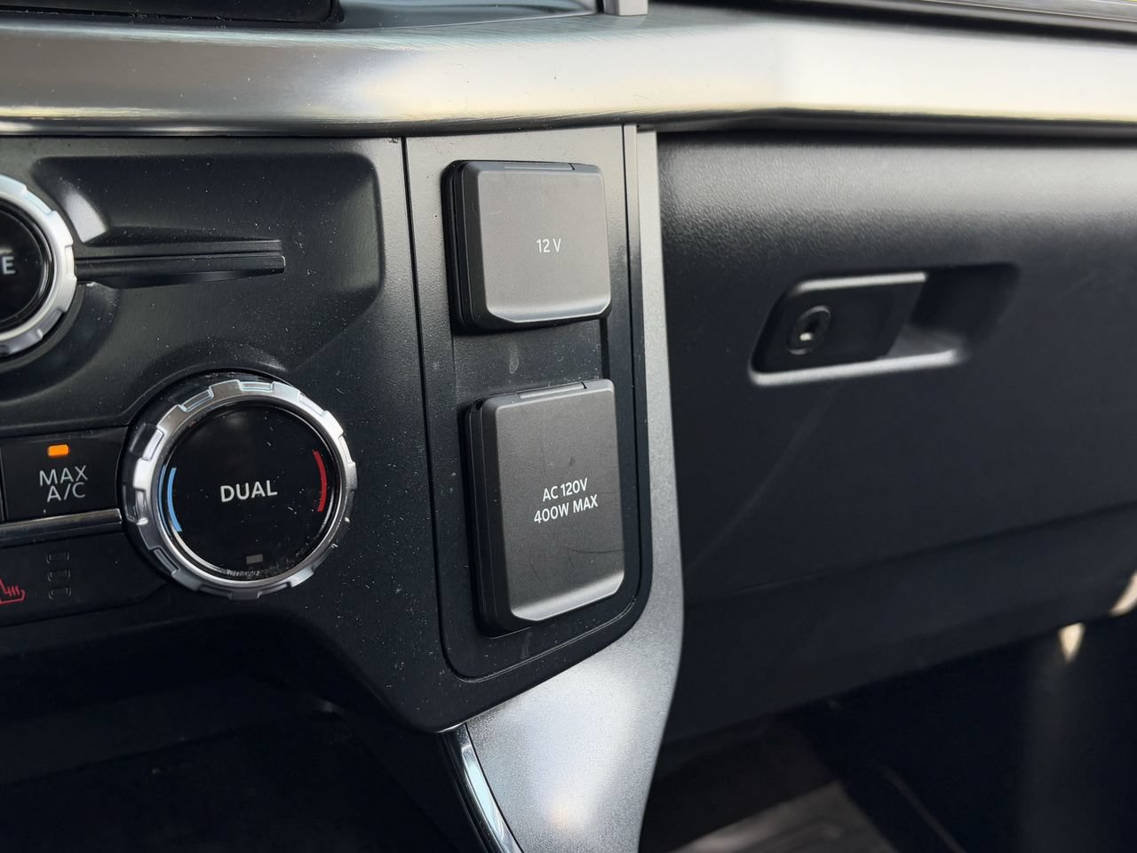 Used 2022 Ford F150 Lariat w/ Equipment Group 502A High AWD/4WD image 21