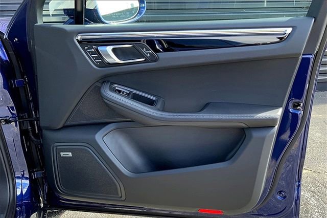 Certified 2026 Porsche Macan image 29