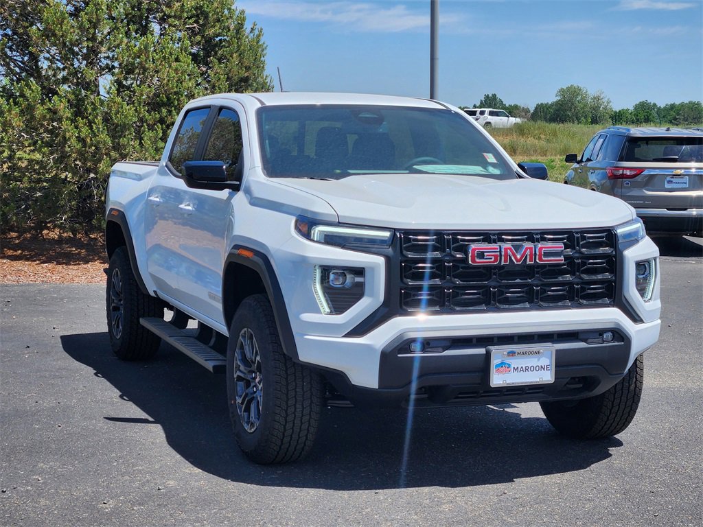 New 2025 GMC Canyon Elevation w/ Convenience Package image 2