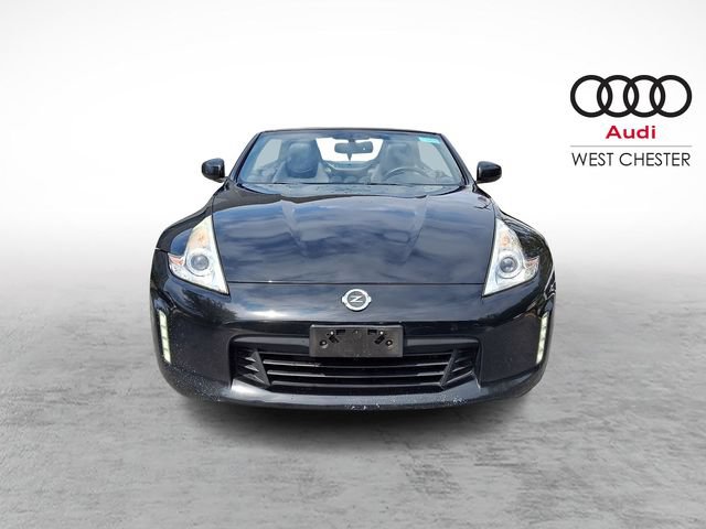 Used 2016 Nissan 370Z Touring Sport RWD image 2