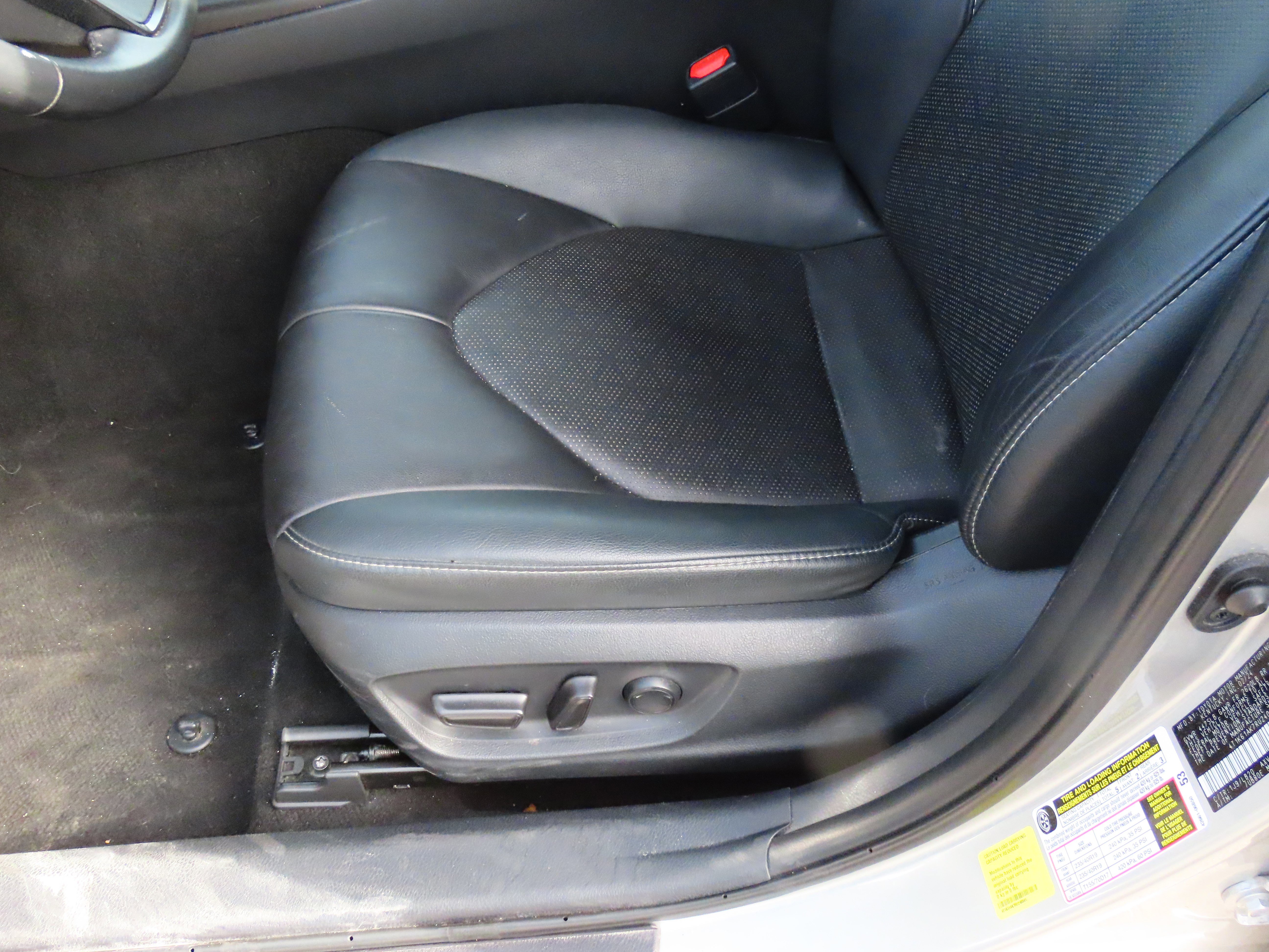 Used 2024 Toyota Camry XSE image 34