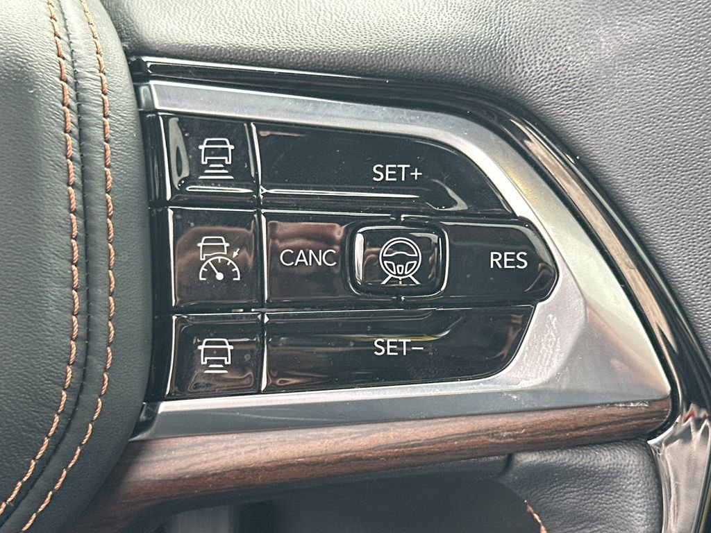 Used 2024 Jeep Grand Cherokee L Summit w/ Advanced Protech Group IV image 29