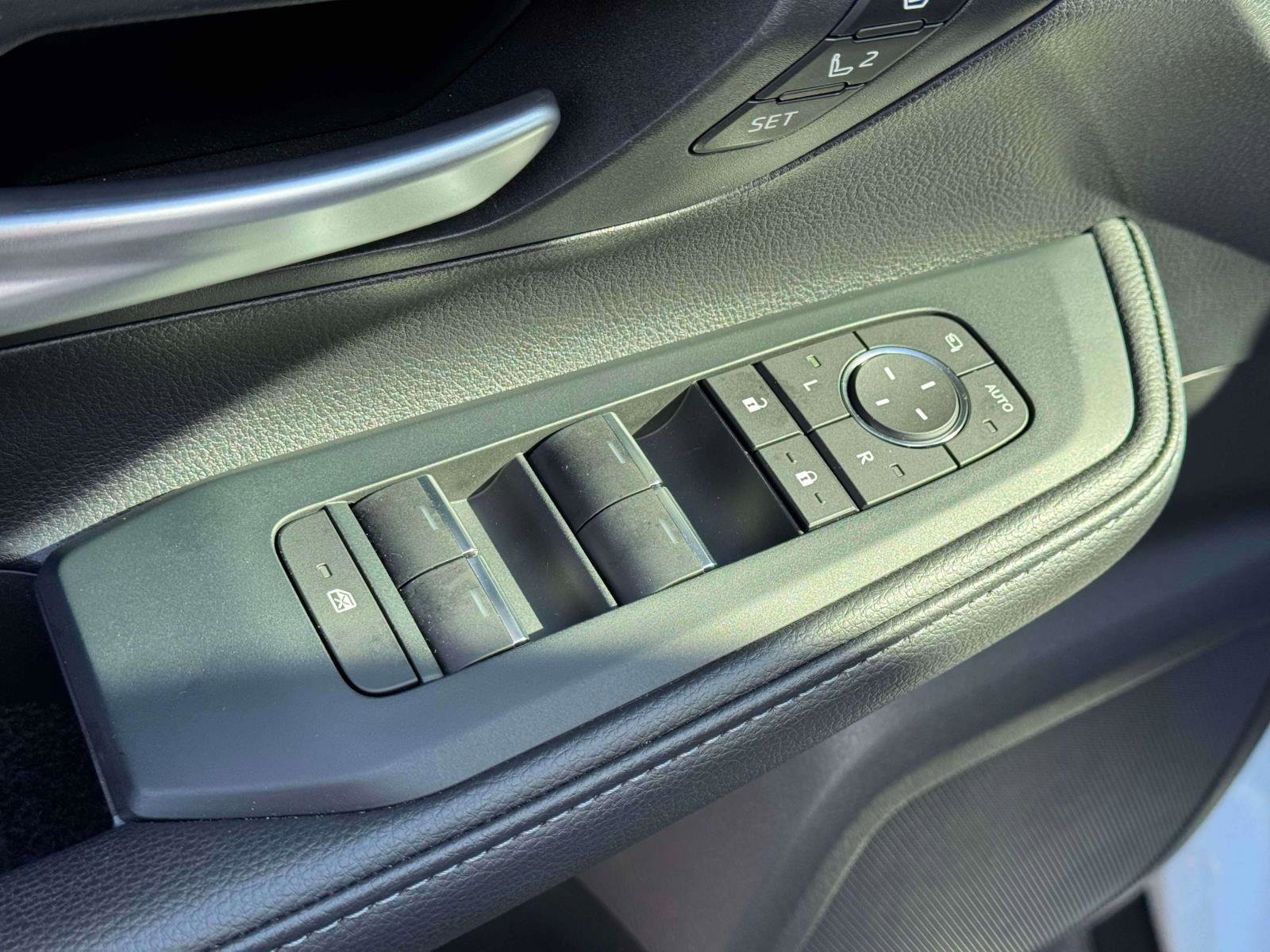 Used 2024 Toyota Grand Highlander AWD image 16