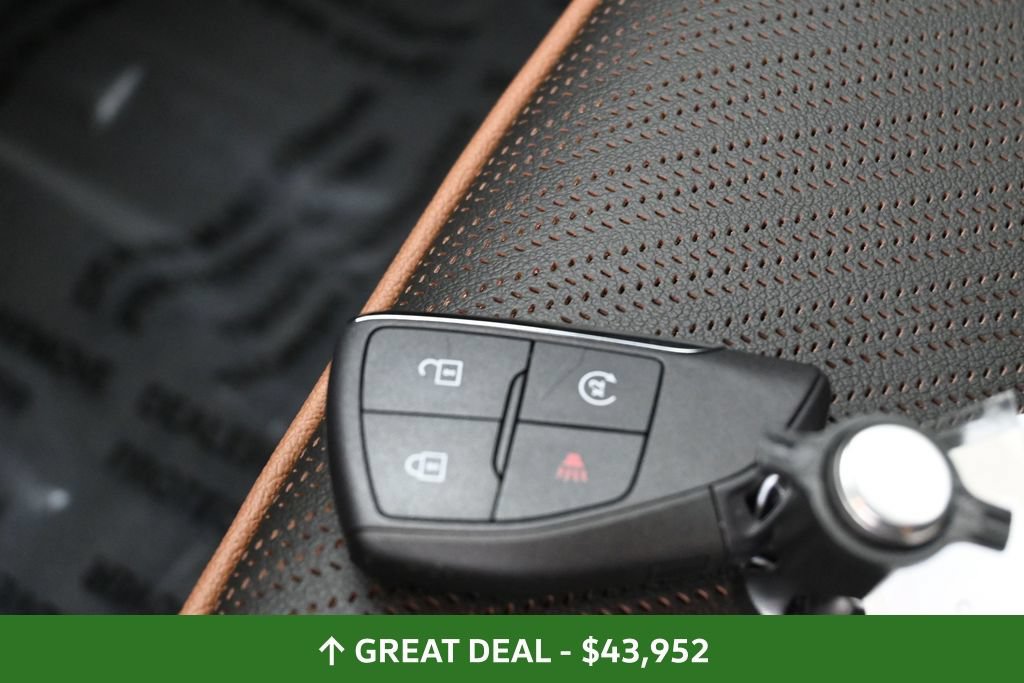 Used 2025 GMC Canyon AT4 w/ Nightfall Edition AWD/4WD image 30