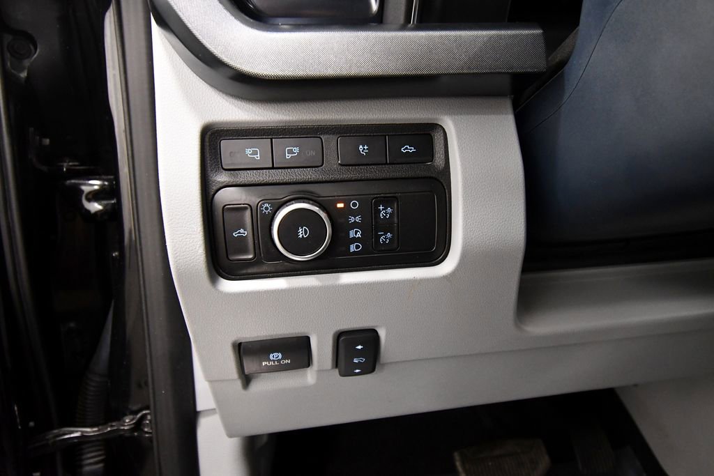 Used 2023 Ford F350 Limited w/ FX4 Off-Road Package AWD/4WD image 20