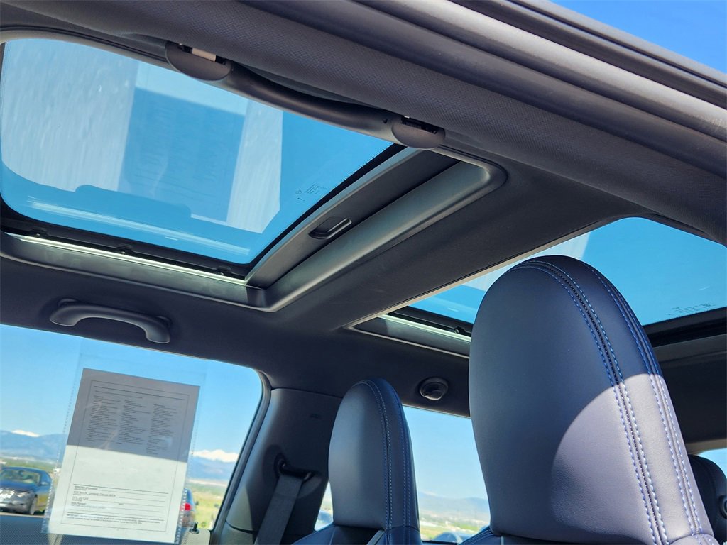 Used 2025 MINI Cooper 2-Door Hardtop image 29