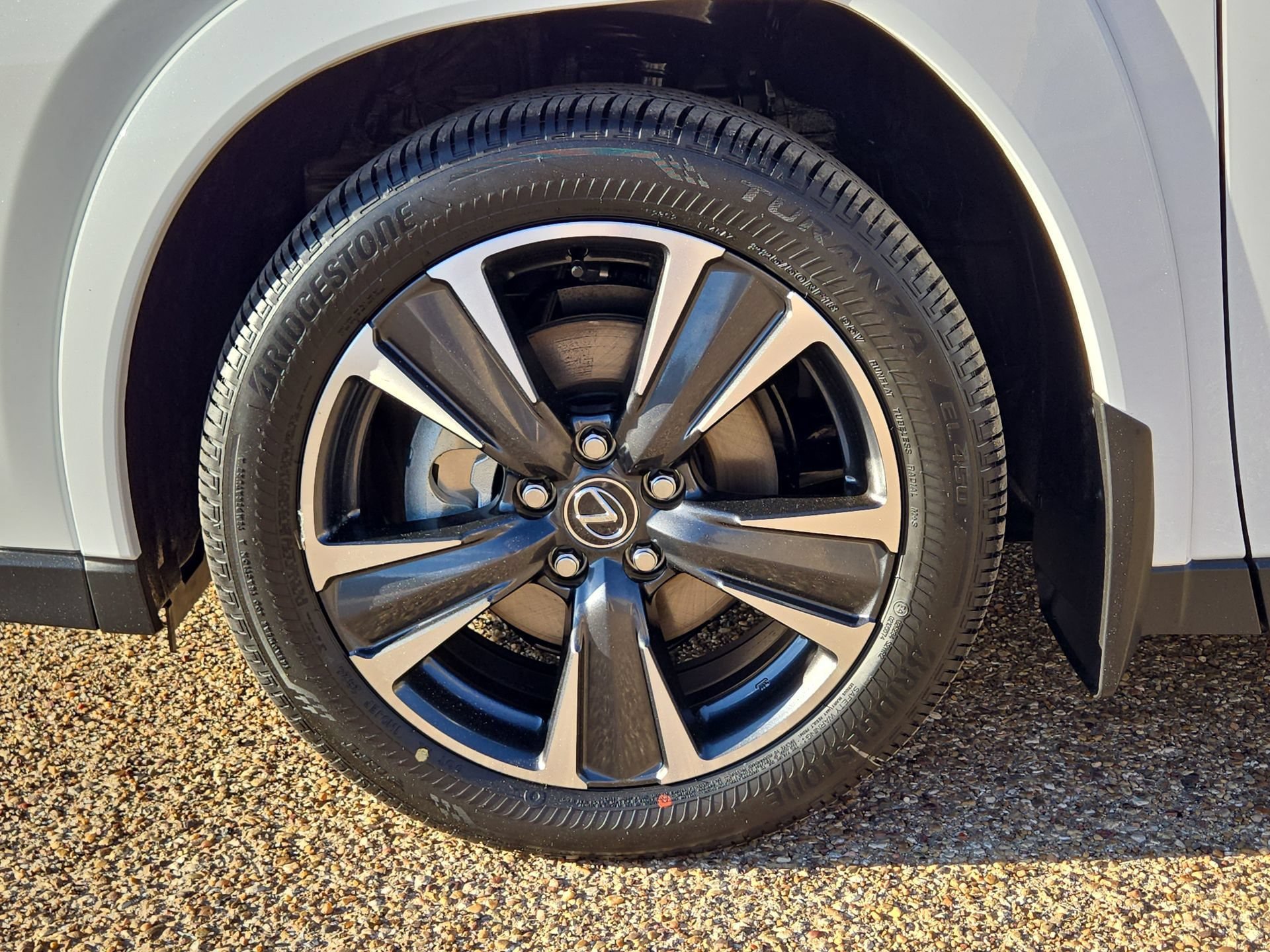New 2026 Lexus UX 300h FWD w/ Accessory Package (2T) image 11