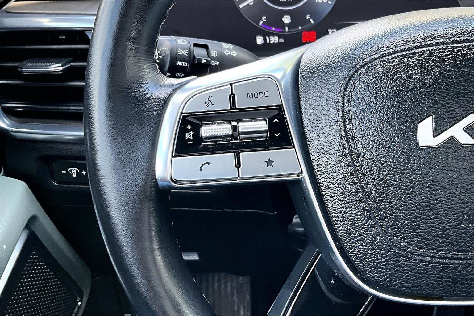 Used 2023 Kia Telluride SX Prestige X-Pro AWD/4WD image 24