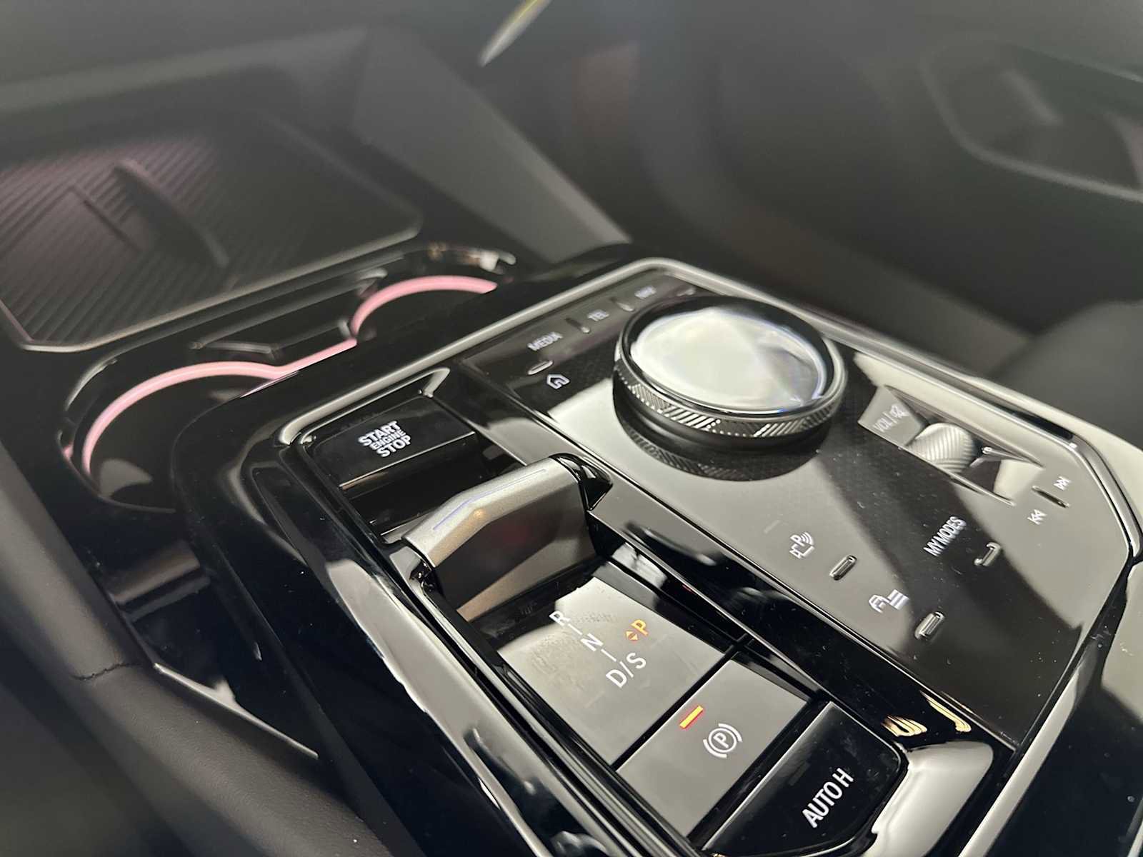 New 2026 BMW 530i xDrive w/ M Sport Package image 16