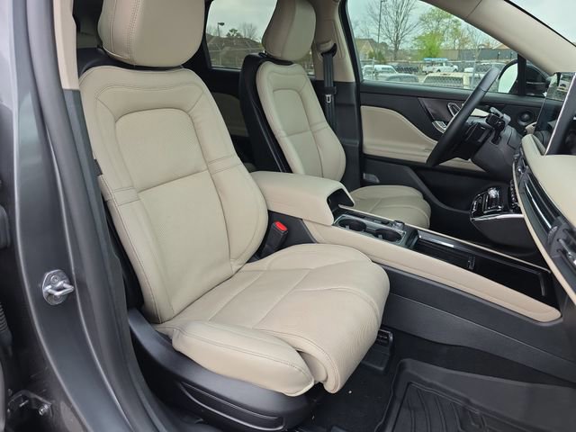 Used 2025 Lincoln Corsair Reserve w/ Equipment Group 202A image 20