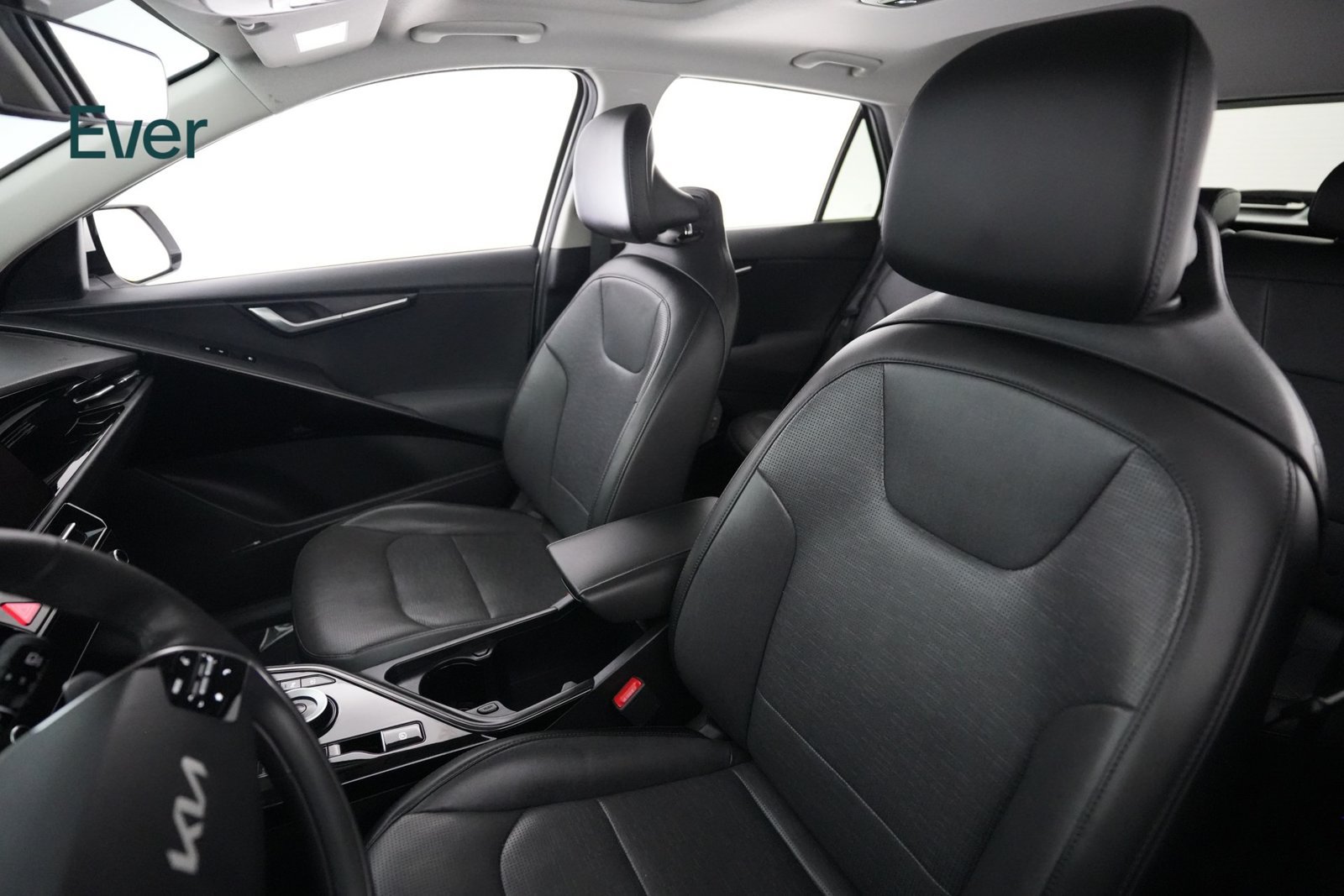 Used 2023 Kia Niro Wave FWD image 4