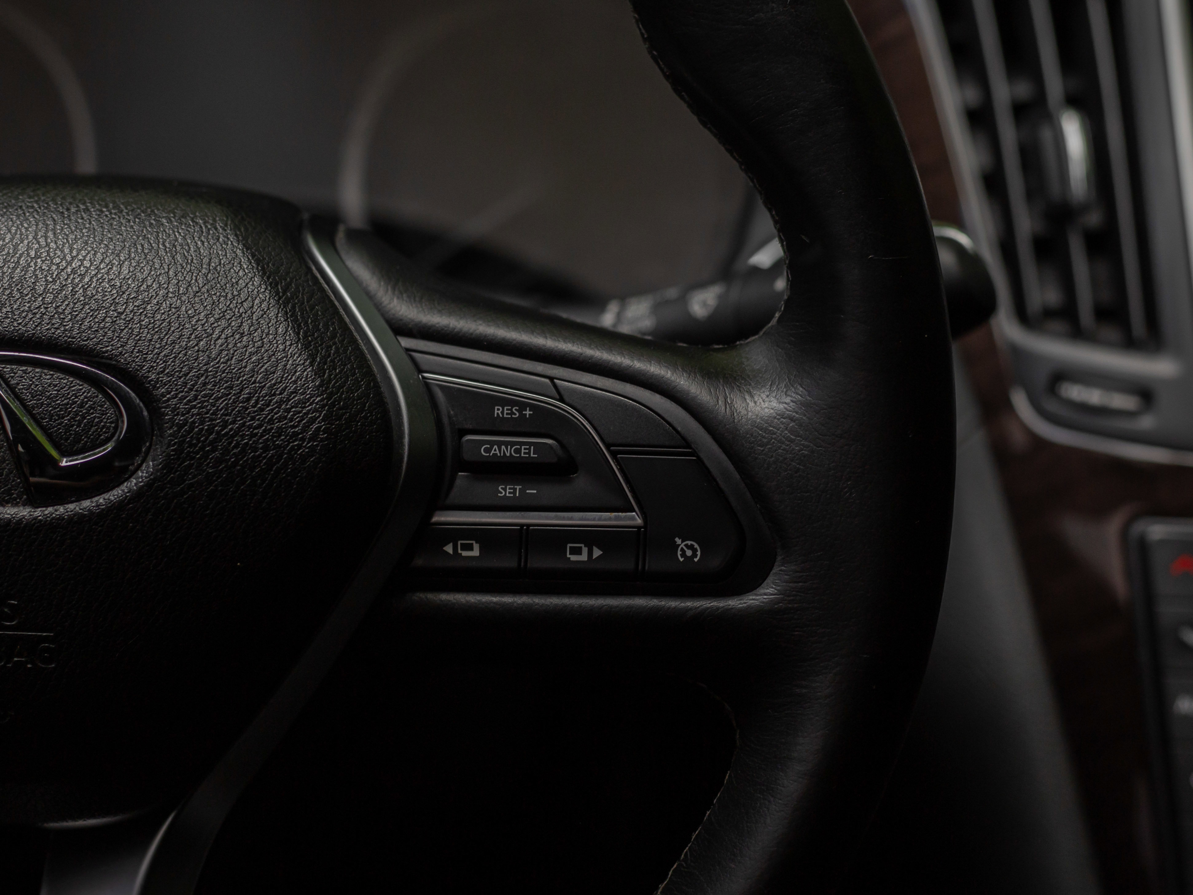 Used 2019 INFINITI Q50 Luxe w/ Essential Package (3.0T Luxe) image 8