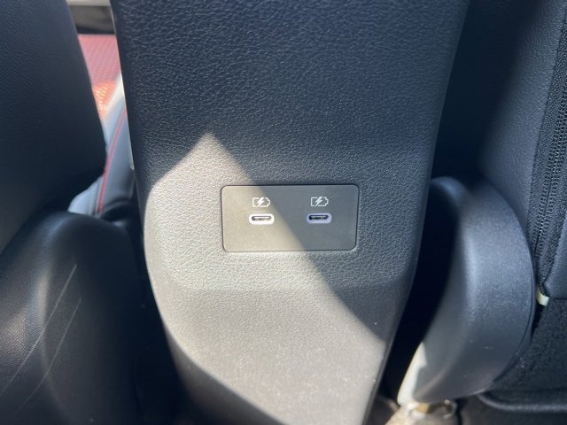 New 2026 Nissan Kicks SR image 19